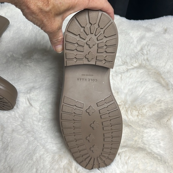 COLE HAAN  Grand Ambition Westerly Bootie water resistant boot. - Picture 4 of 7